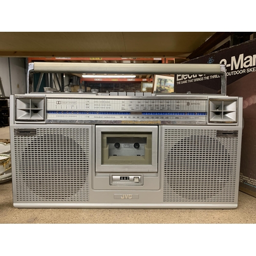 1254A - A VINTAGE JVS GHETTO BLASTER WITH LEAD