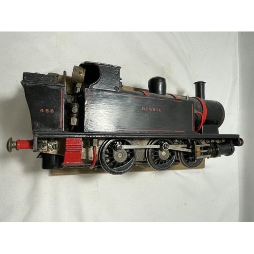 301 - A SCRATCH BUILT LIVE STEAM 45 MM GAUGE 0-4-0 MODEL RAILWAY LOCOMOTIVE 