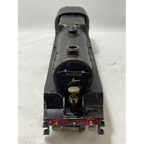 305 - A SCRATCH BUILT LIVE STEAM  30 MM GAUGE 2-10-0 MODEL RAILWAY LOCOMOTIVE NUMBER 92043 IN BLACK LIVERY... 