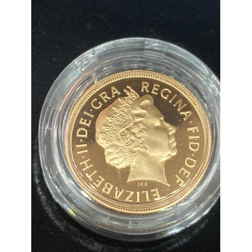 326 - A 2002 ROYAL MINT GOLD PROOF FOUR COIN COLLECTION CELEBRATING QUEEN ELIZABETH II GOLDEN JUBILEE TO I... 