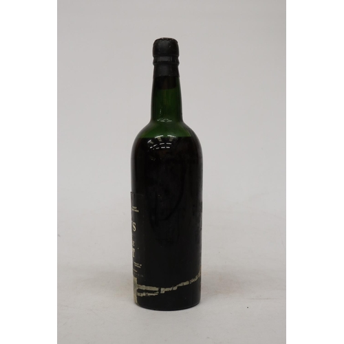 301 - A BOTTLE OF DOWS 1963 VINTAGE PORT