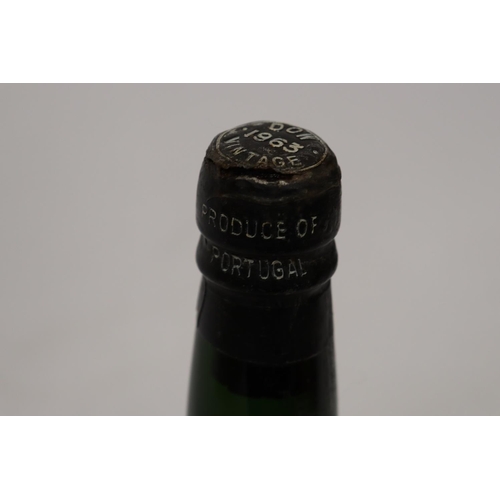 301 - A BOTTLE OF DOWS 1963 VINTAGE PORT