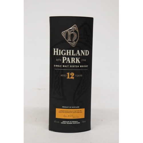 318 - A BOTTLE OF HIGHLAND PARK 12 YEAR OLD WHISKY, BOXED