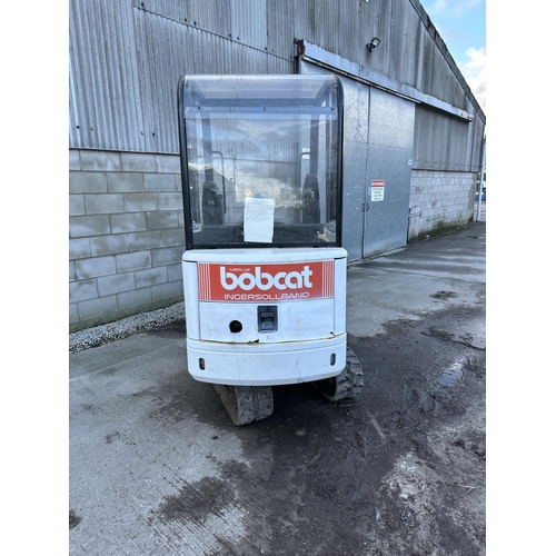 203 - A BOB CAT X320 MINI DIGGER IN GOOD WORKING ORDER. RECENT FULL SERVICE, NEW FILTERS, FAN BELT, NEW BU... 