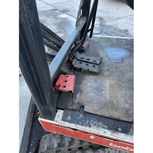 203 - A BOB CAT X320 MINI DIGGER IN GOOD WORKING ORDER. RECENT FULL SERVICE, NEW FILTERS, FAN BELT, NEW BU... 