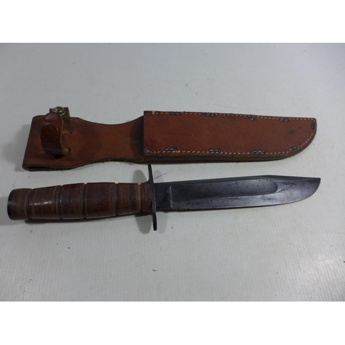 305 - A VINTAGE BOWIE KNIFE AND LEATHER SCABBARD, 17CM BLADE, LENGTH 32CM