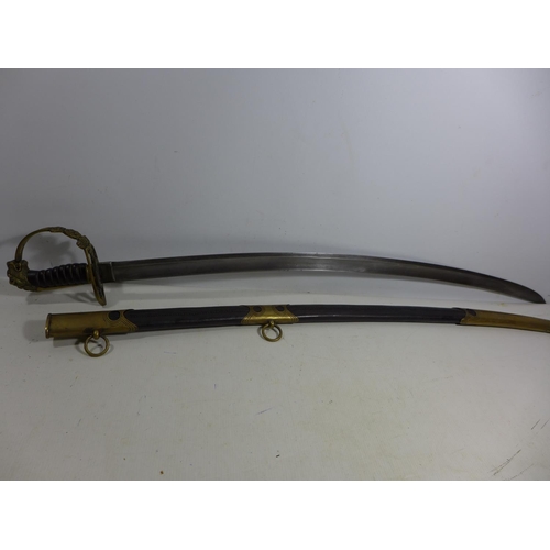 314 - A REPLICA OF A BRITISH NAPOLEONIC WAR OFFICERS SWORD AND SCABBARD, 81CM BLADE, LENGTH 96CM