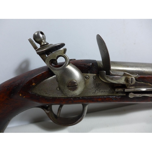 319 - A REPLICA NON FIRING FRENCH FLINTLOCK PISTOL, 23CM BARREL, LENGTH 42CM