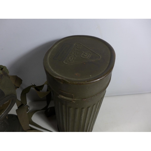 322 - A MID 20TH CENTURY GERMAN GAS MASK AND METAL CONTAINER