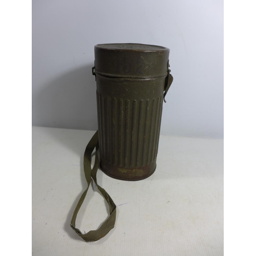 322 - A MID 20TH CENTURY GERMAN GAS MASK AND METAL CONTAINER