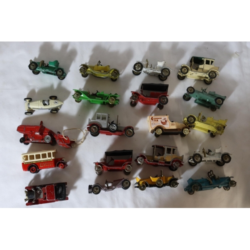 341 - A QUANTITY OF VINTAGE DIECAST CARS AND VANS TO INCLUDE LLEDO, MATCHBOX, YESTERYEAR, ETC