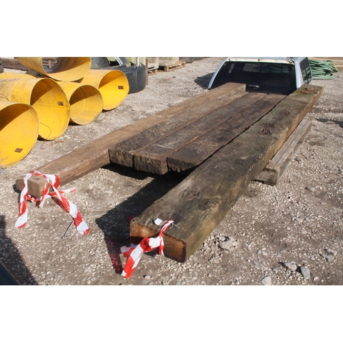 1092 - 3 SLEEPERS 8 FT LONG AND 2 SLEEPERS 14 FT LONG ON PALLET + VAT