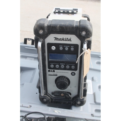 56 - MAKITA RADIO AND SENCO SCREW GUN  NO VAT