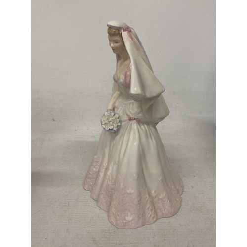 736 - A ROYAL DOULTON FIGURINE 