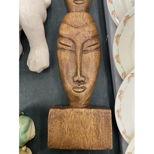183 - A CARVED WOODEN 'THREE FACES' TRIBAL SCULPTURE, HEIGHT 59CM