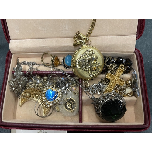 212 - A QUANTITY OF COSTUME JEWELLERY TO INCLUDE BRACELETS, NECKLACES, BROOCHES, CUFFLINKS, ETC, SOME BOXE... 