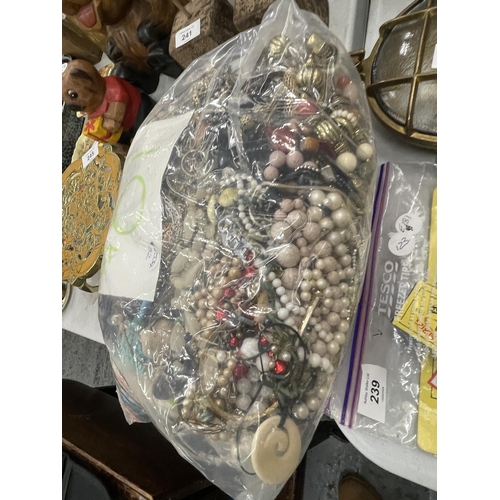 242 - A LARGE QUANTITY OF MIXED COSTUME JEWELLERY TO INCLUDE BEADS, ETC - 10KG IN TOTAL