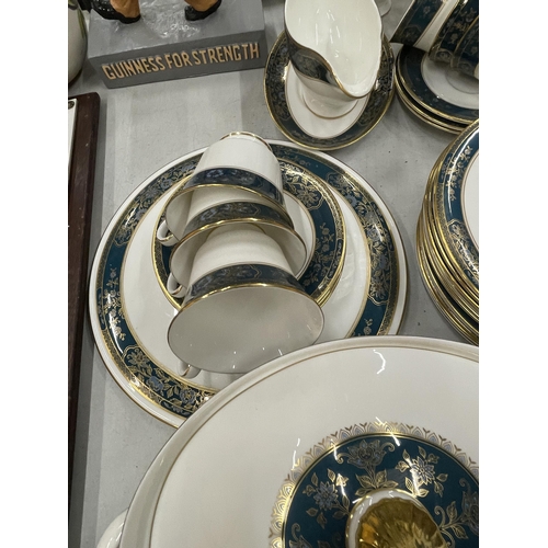 249 - A QUANTITY OF ROYAL DOULTON 'CARLYLE' DINNERWARE TO INCLUDE A SERVING TUREEN, SAUCE BOAT AND SAUCER,... 