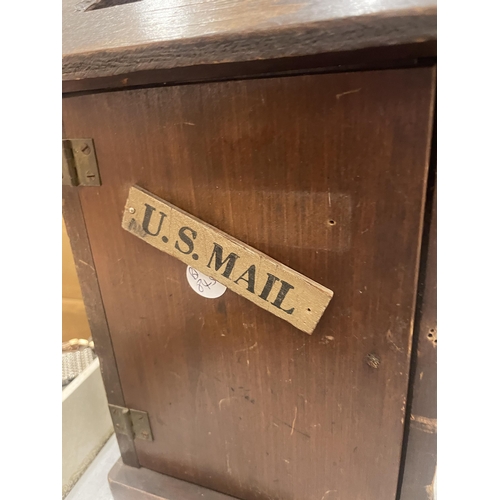 262 - A VINTAGE MAHOGANY US MAIL, LETTER BOX, HEIGHT 28CM, WIDTH 17CM, DEPTH 6CM