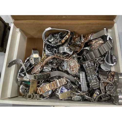 265 - A LARGE QUANTITY OF METAL STRAPPED WATCHES WITH A JEWELLERY BOX