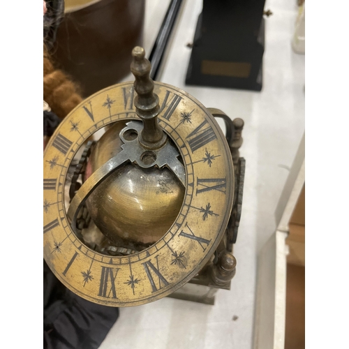 268 - A VINTAGE BRASS LANTERN CLOCK, HEIGHT 25CM