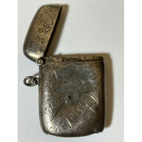 618 - A HALLMARKED SILVER VESTA CASE