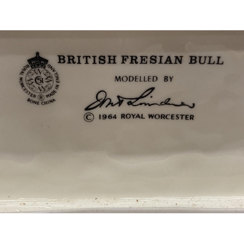 708 - A ROYAL WORCESTER MODEL OF A BRITISH FRESIAN BULL MODELLED BY DORIS LINDNER LIMITED EDITION - NO CER... 