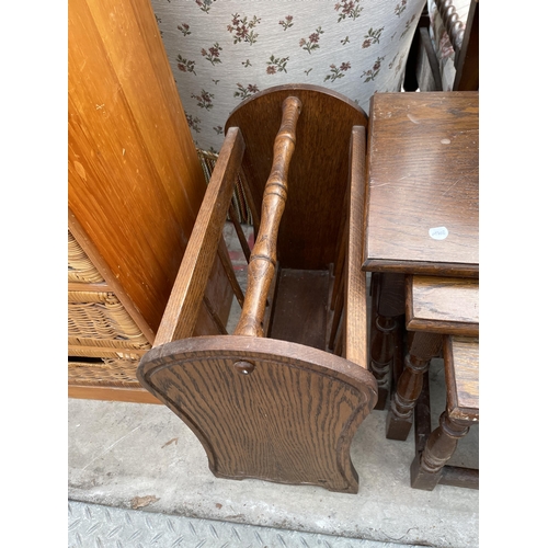 2587 - A MODERN OAK NEST OF THREE TABLES AND MAGAZINE RACK