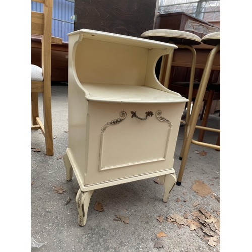 2659 - A PAIR OF RETRO KITCHEN HIGH STOOLS ON TUBULAR FRAMES AND A BEDSIDE LOCKER