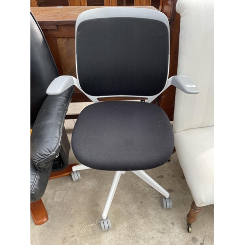 2678 - A GEPRUFTE SICHERHELT SWIVEL DESK CHAIR