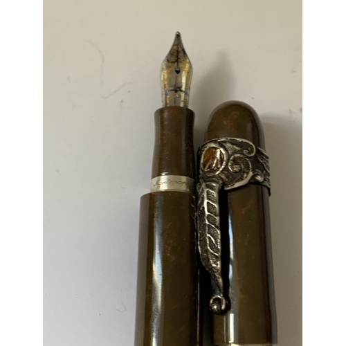 505 - A MONTEGRAPPA 'CIGAR' FOUNTAIN PEN