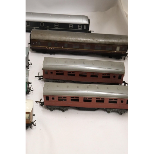 375 - SEVEN EARLY CARRIAGES TO INCLUDE FOUR METAL EXAMPLES