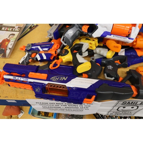 378 - A QUANTITY OF NERF GUNS - 15 IN TOTAL