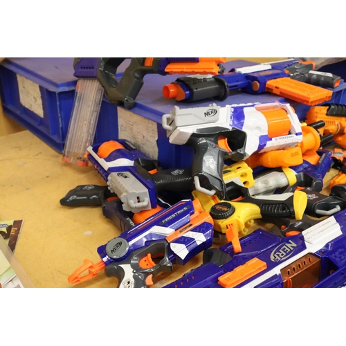 378 - A QUANTITY OF NERF GUNS - 15 IN TOTAL