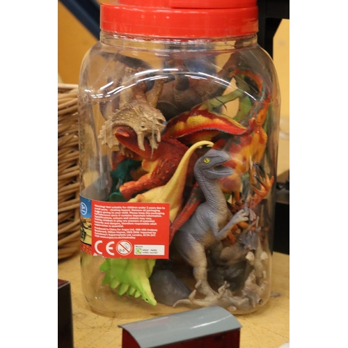 389 - A CHAD VALLEY 50 PIECE DINOSAUR BUCKET