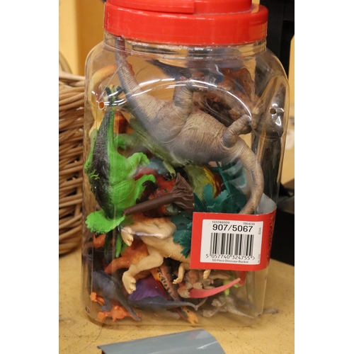 389 - A CHAD VALLEY 50 PIECE DINOSAUR BUCKET