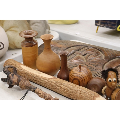 812 - A MIXED LOT TO INCLUDE A WOLF SCULPTURE HAND MADE IN CANADA, PAIR OF DUTCH CLOGS, WOOD CARVING, ETC.... 