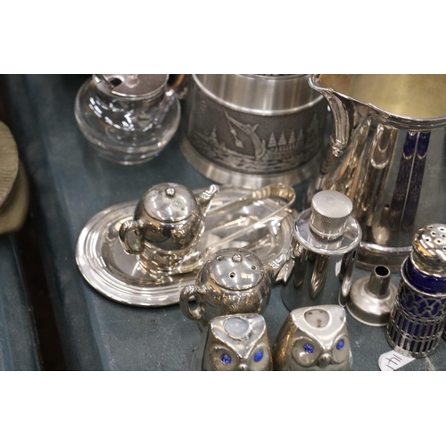 872 - A QUANTITY OF SILVER PLATE TO INCLUDE VINTAGE LEONARD COBALT BLUE WITH SILVER OVERLAY SALT AND PEPPE... 