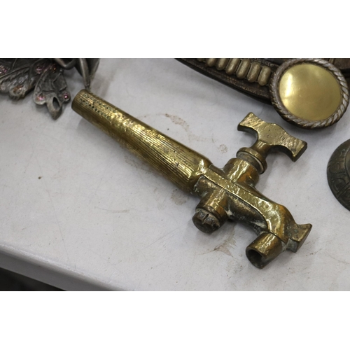 889 - A QUANTITY OF VINTAGE BRASS ITEMS TO INCLUDE A TAP, BELL, GOBLET, FAIRY, ETC