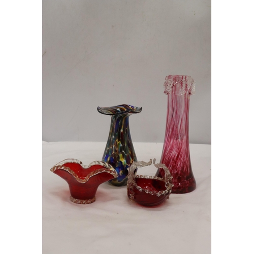 929 - TWO PIECES OF VINTAGE CRANBERRY GLASS BOWLS PLUS TWO ART GLASS VASES