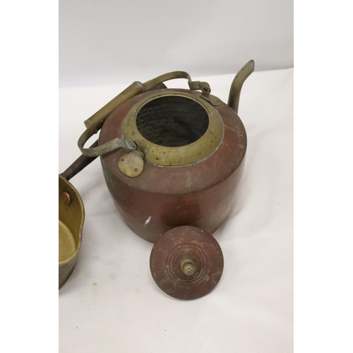 931 - A HEAVY BRASS SAUCEPAN AND A COPPER AND BRASS KETTLE