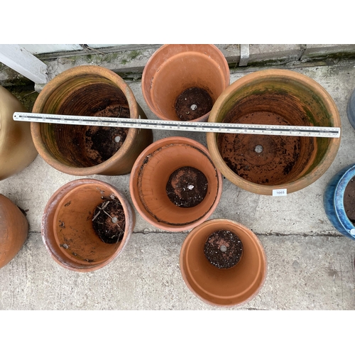 1665 - AN ASSORTMENT OF VARIOUS TERRACOTTA PLANT POTS