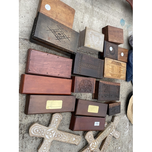 1733 - AN ASSORTMENT OF VARIOUS TREEN BOXES AND THREE WOODEN CRUCIFIX ETC