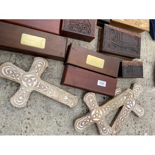 1733 - AN ASSORTMENT OF VARIOUS TREEN BOXES AND THREE WOODEN CRUCIFIX ETC