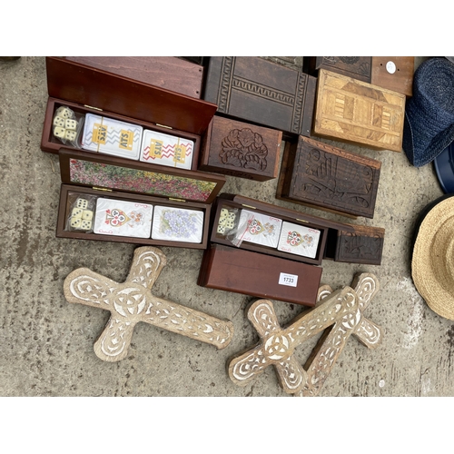 1733 - AN ASSORTMENT OF VARIOUS TREEN BOXES AND THREE WOODEN CRUCIFIX ETC