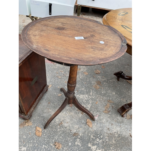 2900 - A 19TH CENTURY BEECH AND MAHOGANY TRIPOD TABLE 18