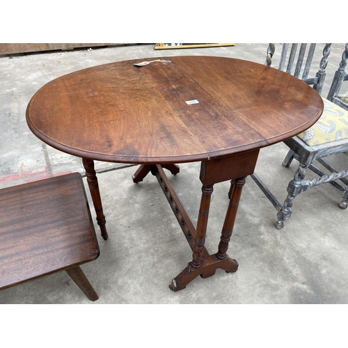 2945 - A VICTORIAN MAHOGANY OVAL SUTHERLAND TABLE 37