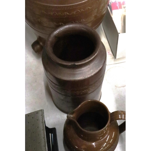 1010 - A VINTAGE STONEWARE KEG WITH MATCHING JUG AND JAR