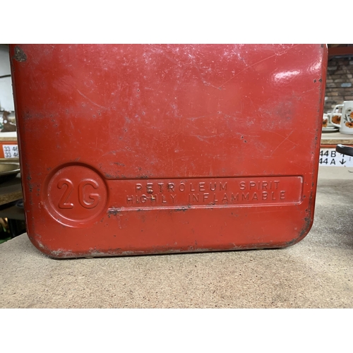 1182 - A VINTAGE RED 2 GALLON PETROL CAN