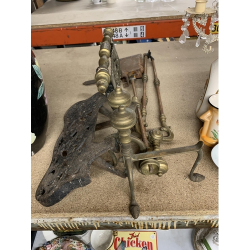 1188 - A QUANTITY OF CAST AND BRASS FIRE ITEMS TO INCLUDE A FIRE FRONT AND GRATE, FIRE DOGS AND COMPANION I... 